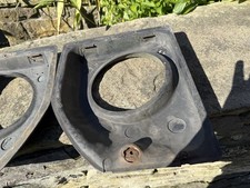 W460 Front Headlight Bezel