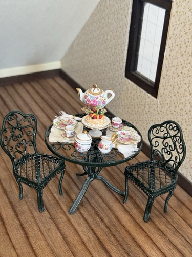 Dolls house furniture - furniture, 1/12