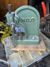 Cast Iron  No. 0 Arbor Press