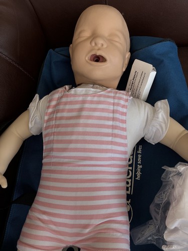 Laerdal baby anne - anne, manikin