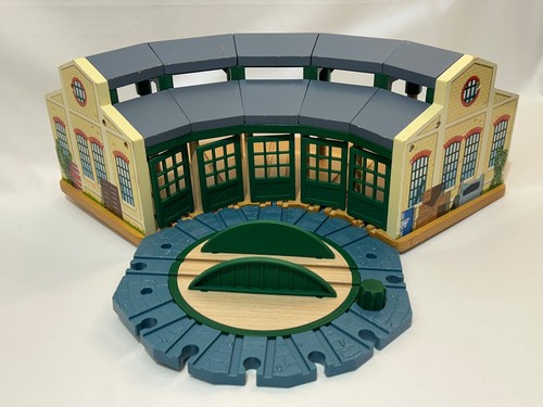Wooden tidmouth sheds engine - tidmouth,