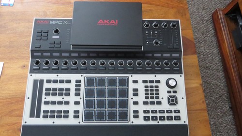 Akai mpc - akai, xl