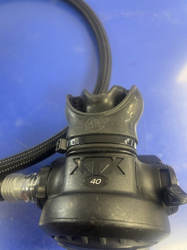 Apeks xtx40 black with braided - with,