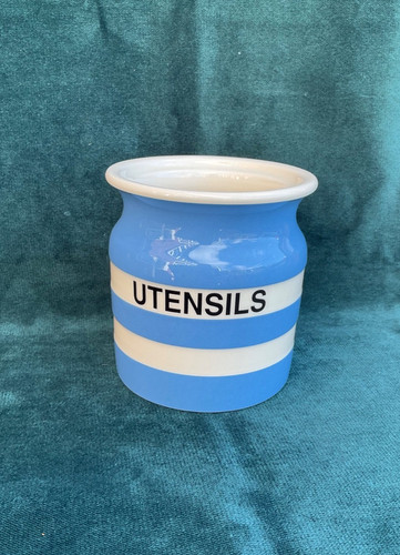 Green blue white - &,