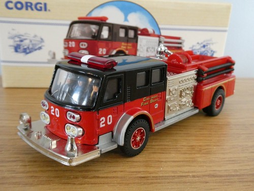 Corgi classic chicago fire - chicago,