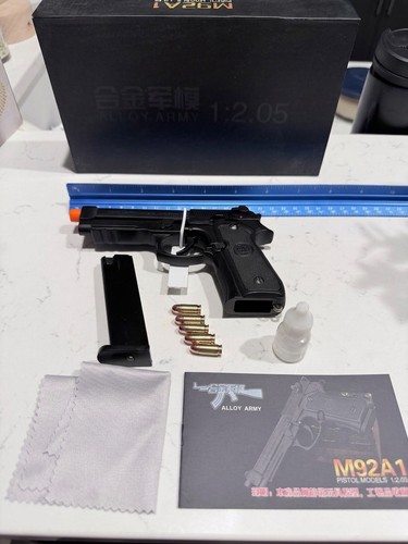 M92a1 beretta model - 1:2,