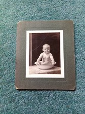 Cr16 old photograph baby in
