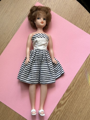 Vintage 1970s sindy - 🩷,