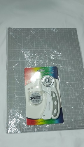 Bnwt miuzei rotary cutter set - rotary,