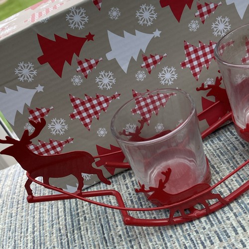 Red metal reindeer - metal, sleigh