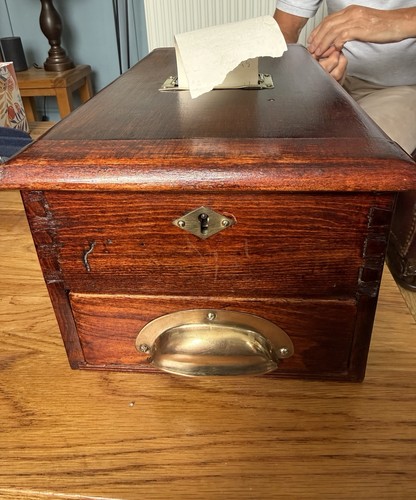 Vintage wooden till box - till, key