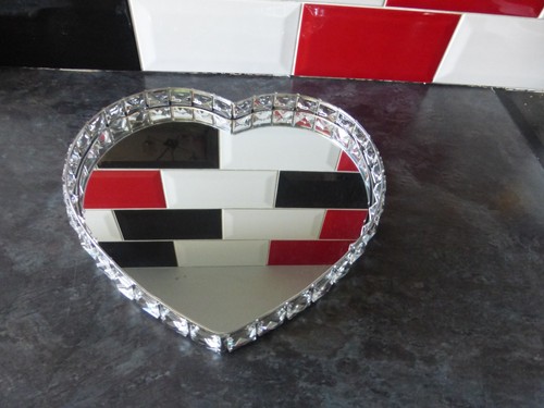 Heart crystal edge mirror - mirror, tray