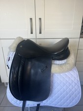 17” Ryder Dressage Saddle
