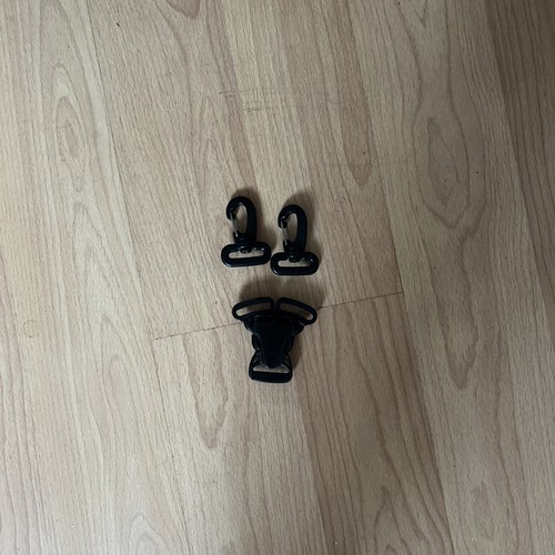 Seat catch and clips city - and,