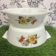 Pyrex Autumn Glory Vintage
