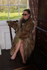 0022  STUNNING LONG REAL SOFT