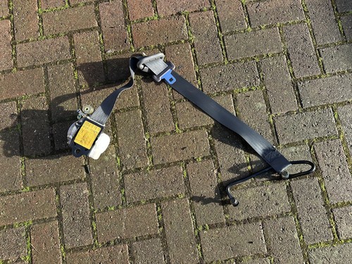Toyota celica seat belt - 99-05,