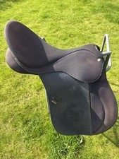 Wintec 17.5 Black GP Saddle