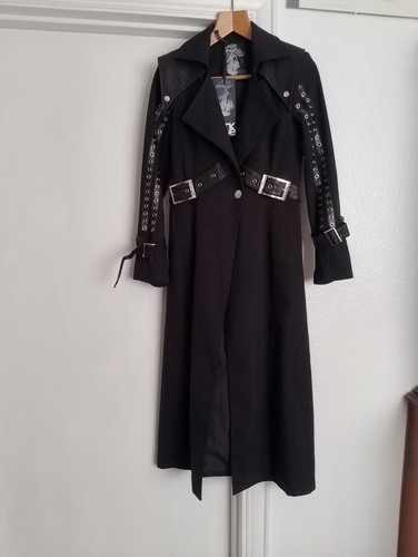 Punk rave goth steampunk - punk,