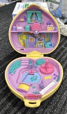 Vintage Polly Pocket Strolling