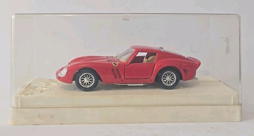 Scale model ferrari - scale,