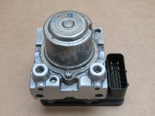 Triumph Thunderbird 1600 2014 8,241 miles ABS pump nissin(14387)