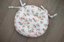 Round Chair Cushion with Ties