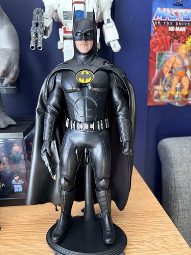 Hot toys batman michael keaton - toys,