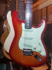 SQUIER by FENDER STRAT - SIENNA SUNBURST
