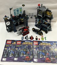 LEGO 6860 DC Universe Super Heroes the Batcave Set