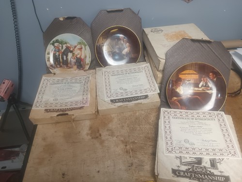 Knowles collector plates - collector, –