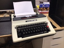 Silver-Reed 500 Portable