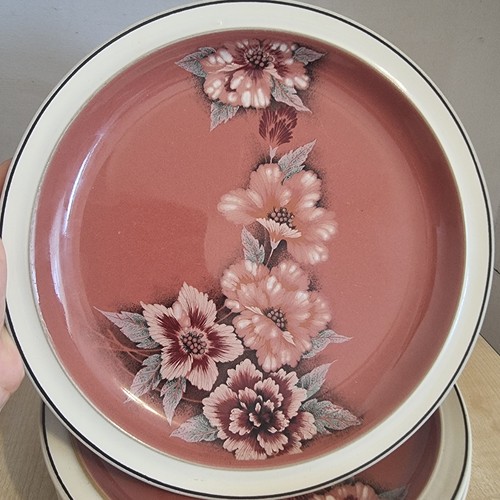 Denby damask dinner - ,
