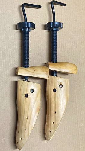 Shoe tree adjustable - shoe, wooden