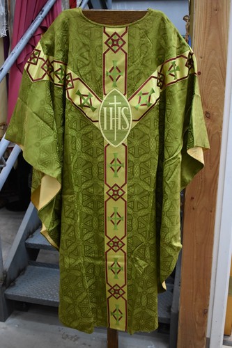 Older used green vestment - used,