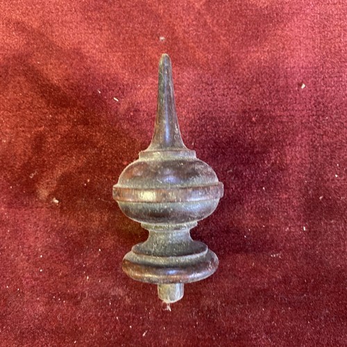Antique turned wooden - an,