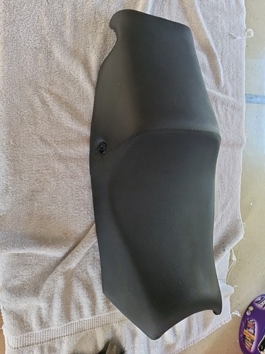 Triumph sprint 1050 seat - triumph,