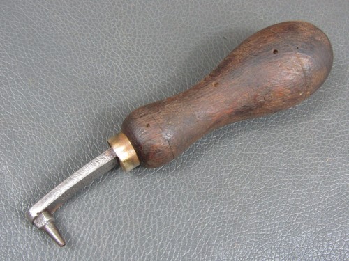 Vintage cobbler punch bit
