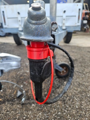 Caravan trailer tow - tow, hitch