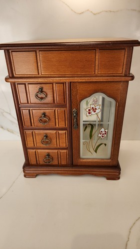 Vintage wooden jewellery - jewellery, box