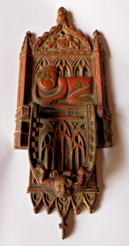 Antique chester imp - brass, door