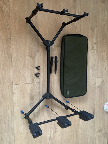 Solar tackle rod pod - tackle, a1