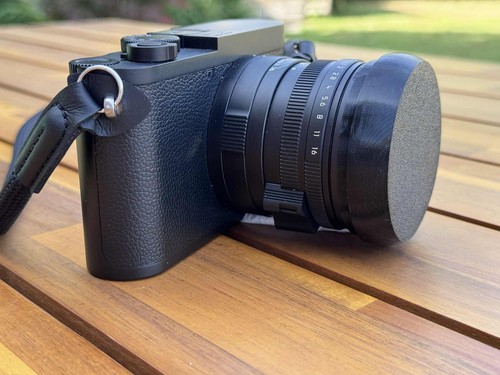 Leica flexible lens hood - leica,
