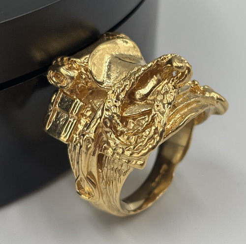 Heavy saddle 9ct - heavy, gold