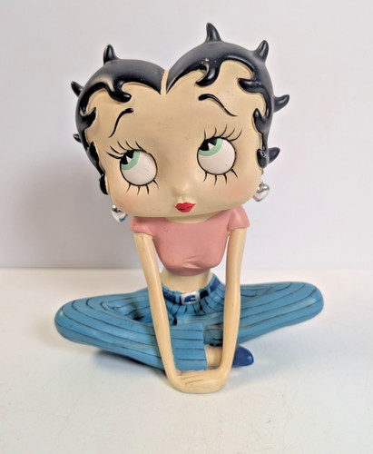 Betty boop sitting - betty,
