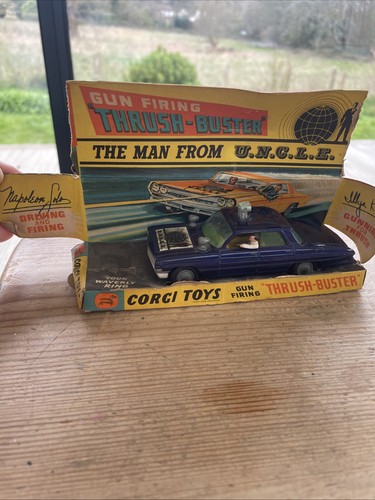 Corgi toys diecast - diecast, man
