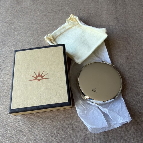 Used compact mirror in - un-used,