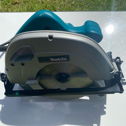 Makita 5704r circular saw 240v - makita,