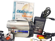 Sony DCR-DVD150E  DVD±R/RW DL PAL Handycam Digital Video Camera Camcorder Silver