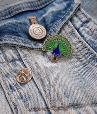 Peacock Bird Metal and Enamel Lapel Pin Badge.  -186